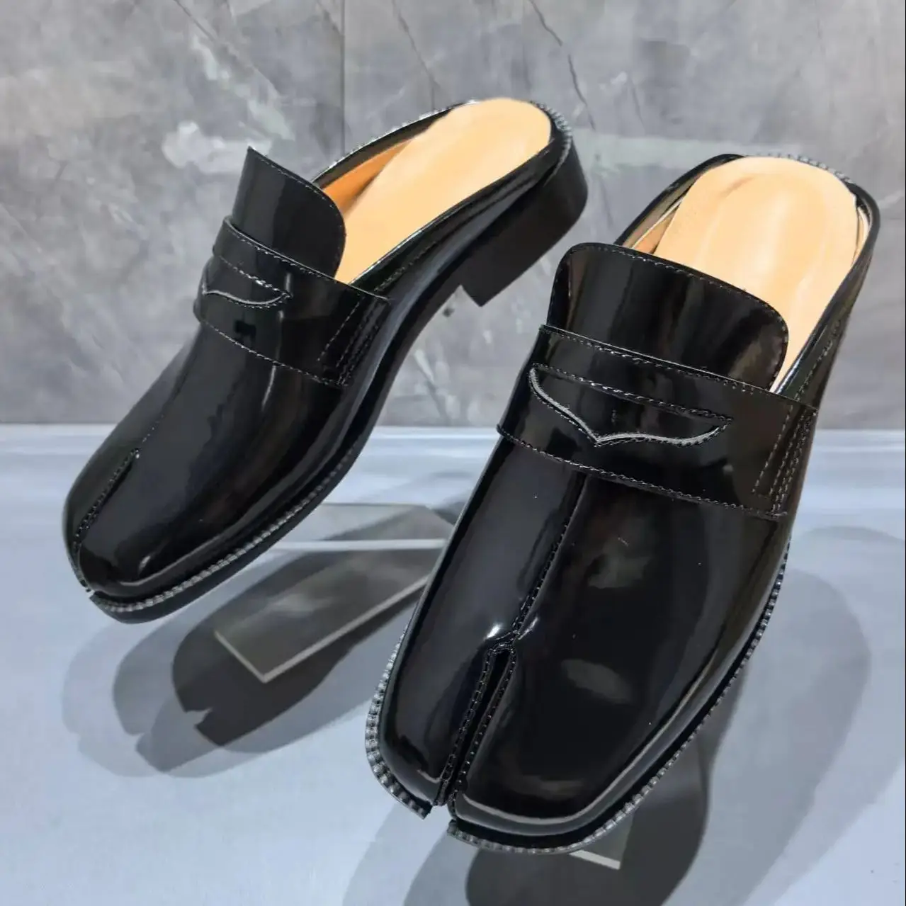 Men Shoes Black - Męskie klapki Tabi z dzielonym palcem,